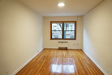 Rented by Harris Philip NYC