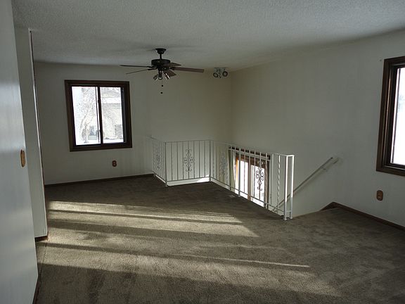 2nd image of 8801 N Maplebrook Ct