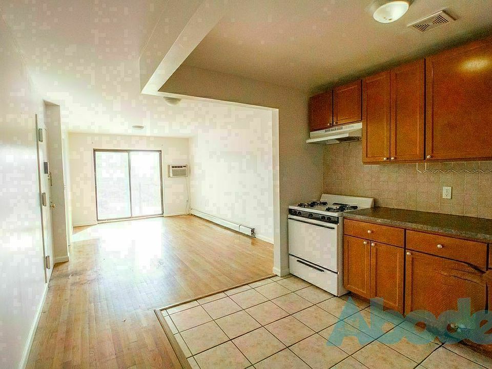 1st image of 91 Stockton St #3F