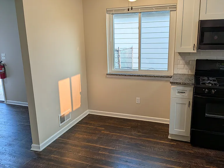 30760 Palmer Blvd — Photo 4
