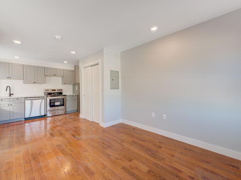 1st image of 100-4508 Ten Walnut St #100