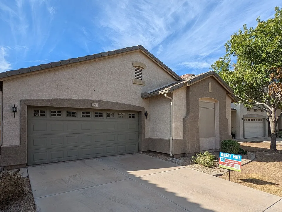 1311 E Marlin Dr