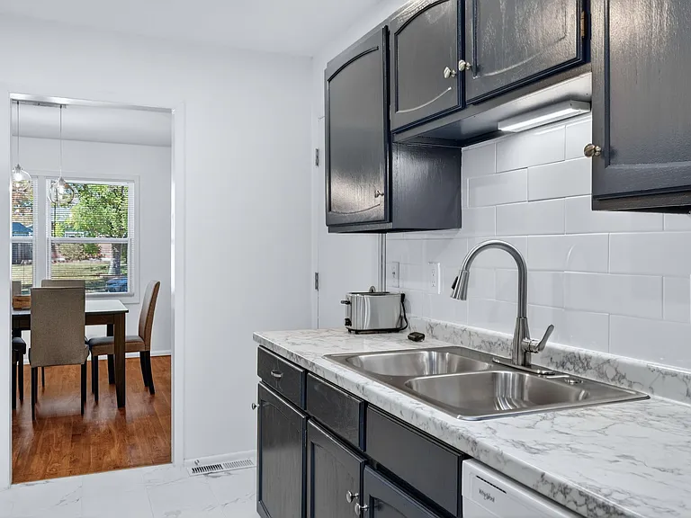 840 Gerald Ave — Photo 17