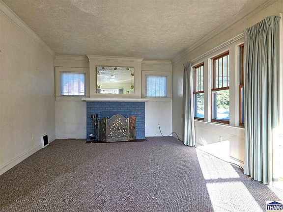 2nd image of 2309 Poplar St