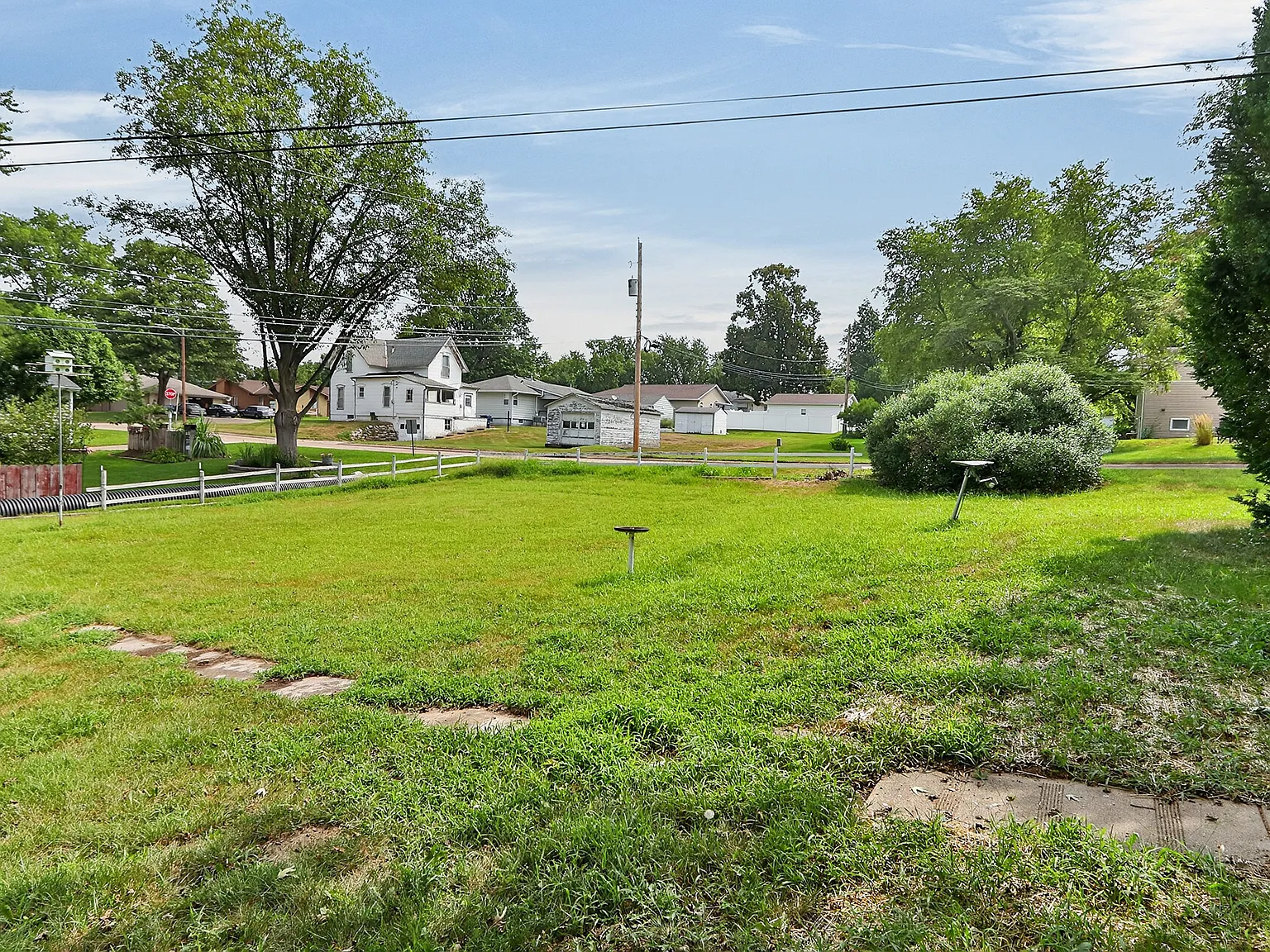 3 bed, 1768 sqft, $1,400 — Photo 4