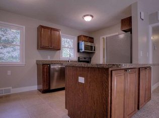 744 N 76th St, Omaha, NE 68114