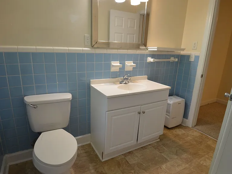 401 Severin St — Photo 8