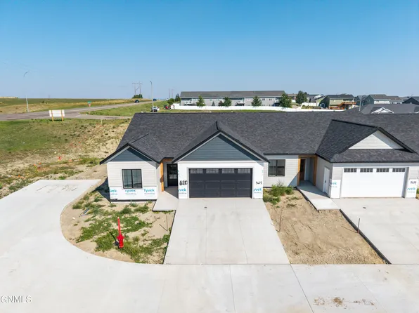 5625 Marble Dr, Bismarck, ND 58503