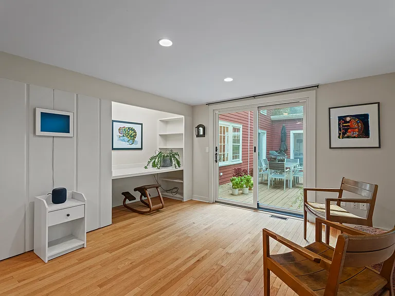 133 Blake Rd — Photo 15