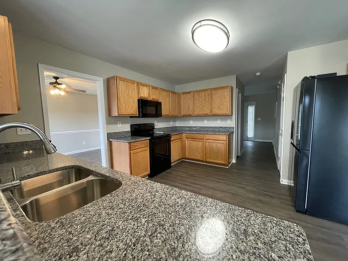 3635 Pauline Ln — Photo 16