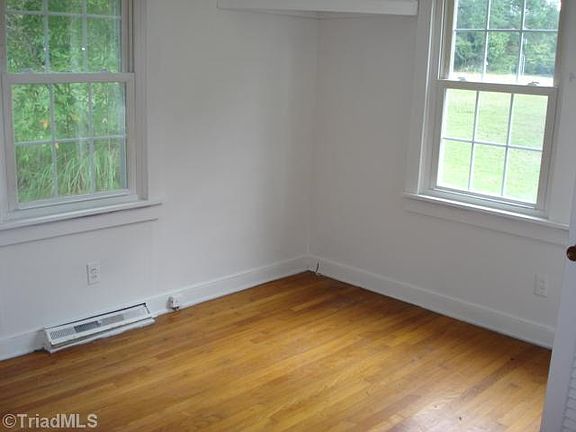3rd image of 3305 Yanceyville St