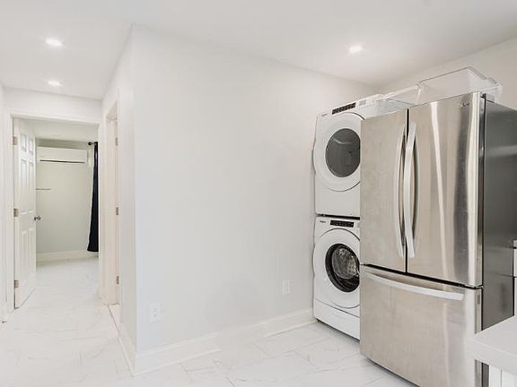 3rd image of 582 34th St