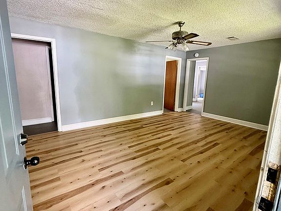 2nd image of 504 5th St