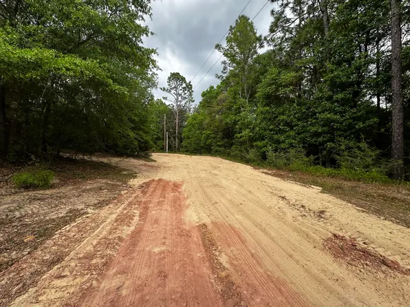 Sundance Way S, Holt, FL 32564
