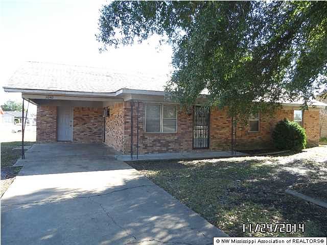 1st image of 1040 Magnolia Dr