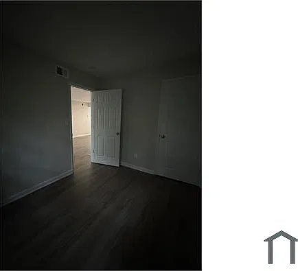 3 bed, 1072 sqft, $3,100 — Photo 4