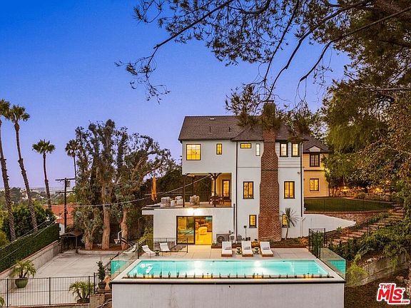 5th image of 4818 Bonvue Ave