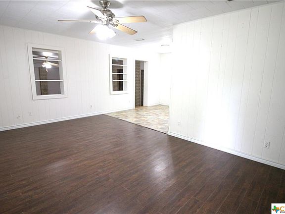 2nd image of 30 Ellis Ave Unit 1
