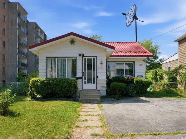 3426 Peter St, Windsor, ON N9C 1J3