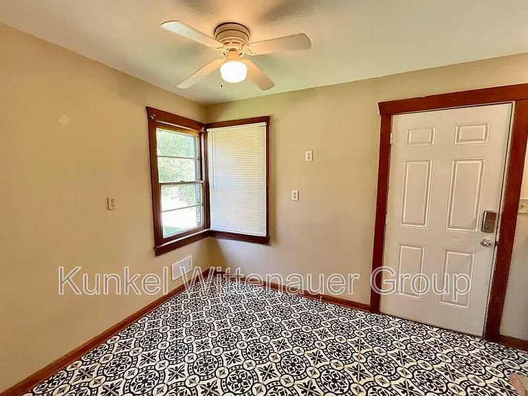 546 N 40th St — Photo 5