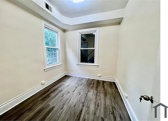 8 Seymour St — Photo 8
