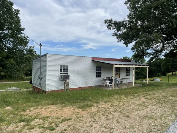 43 Blue Jay Ln, Lobelville, TN 37097