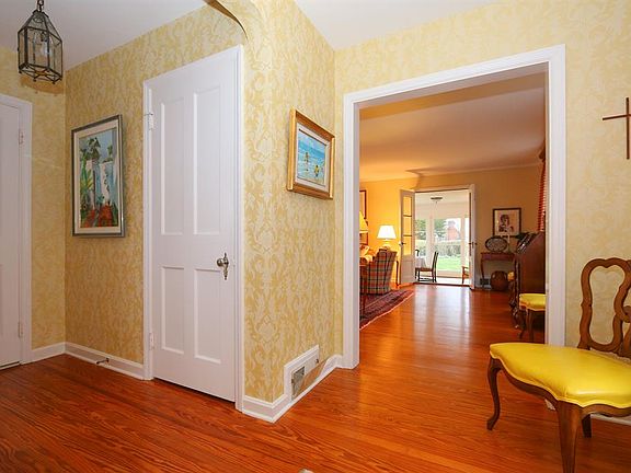 4th image of 354 Compton Hills Dr