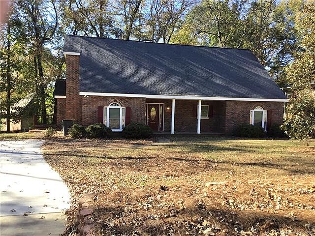 1st image of 10320 Crestwood Dr