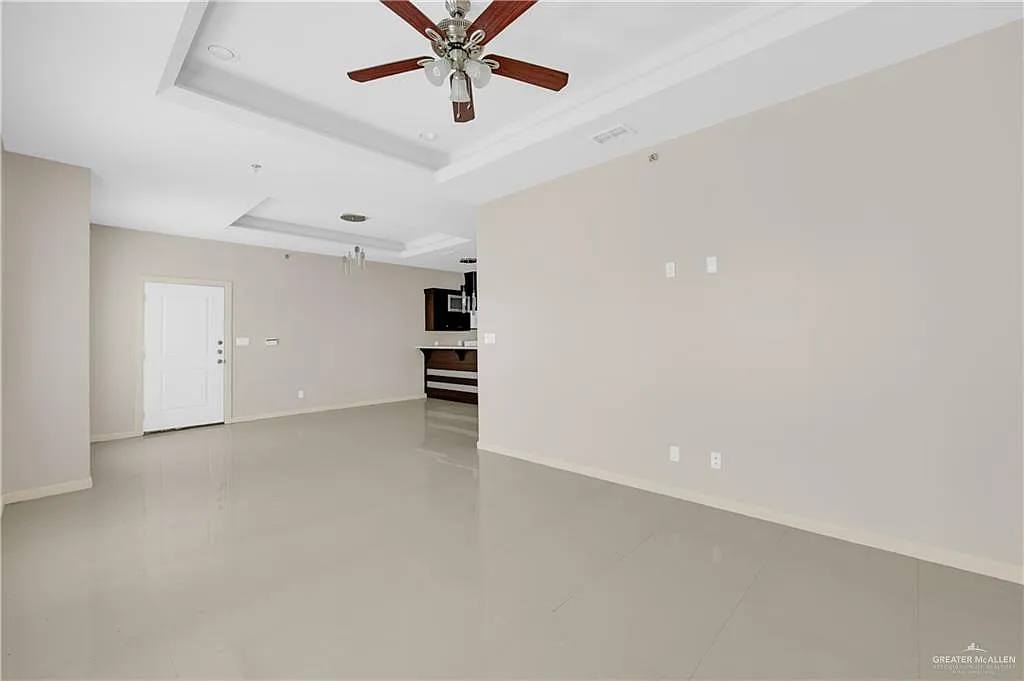 3005 S K Center St — Photo 3