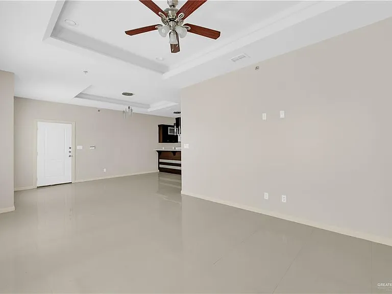3005 S K Center St #3 — Photo 3
