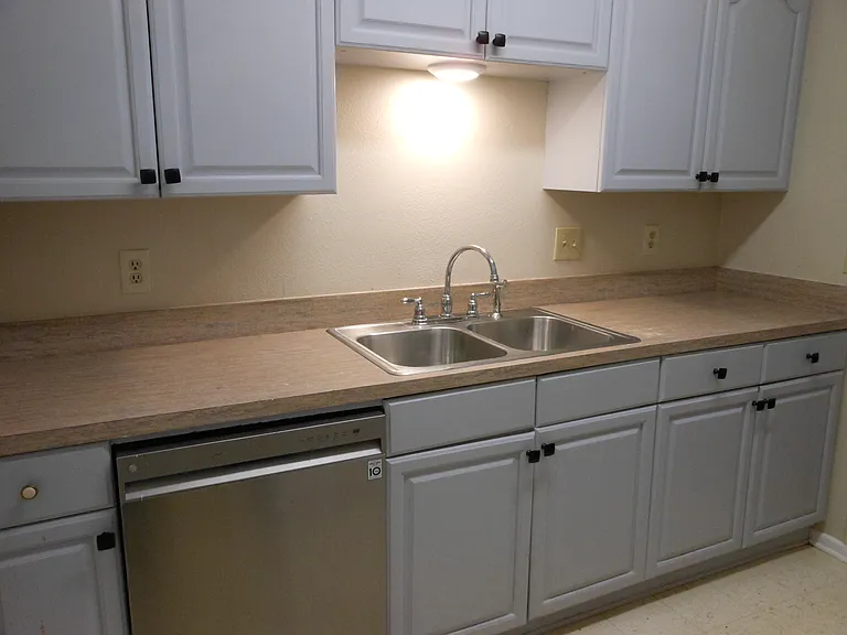 333 Briarwood Dr — Photo 15