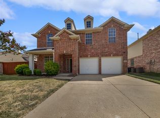 9709 Honeysuckle Dr, Frisco, TX 75035