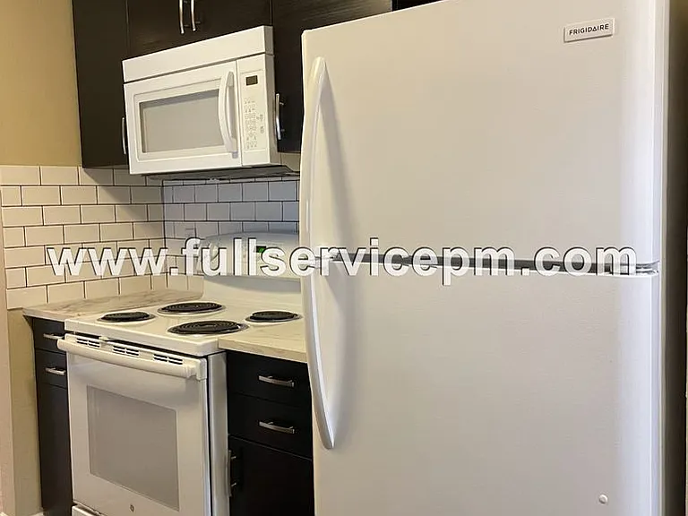 17624 1st Ave S #A302 — Photo 9