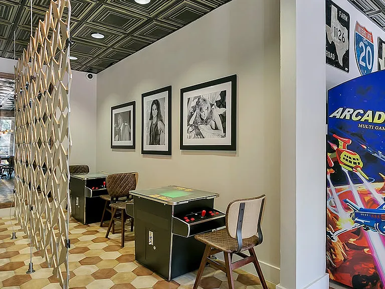 Alesio Urban Center — Photo 24