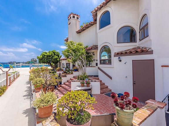 5th image of 2634 Bayside Walk