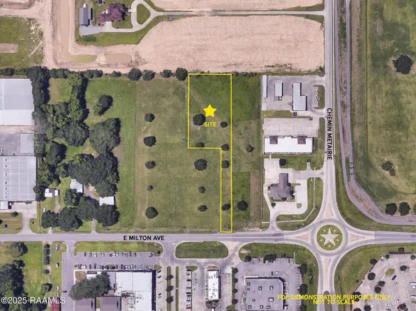 107 Overhead Dr, Youngsville, LA 70592