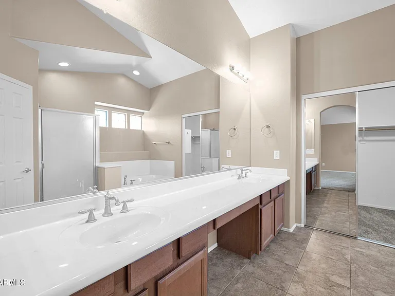 10281 W Carlota Ln — Photo 24