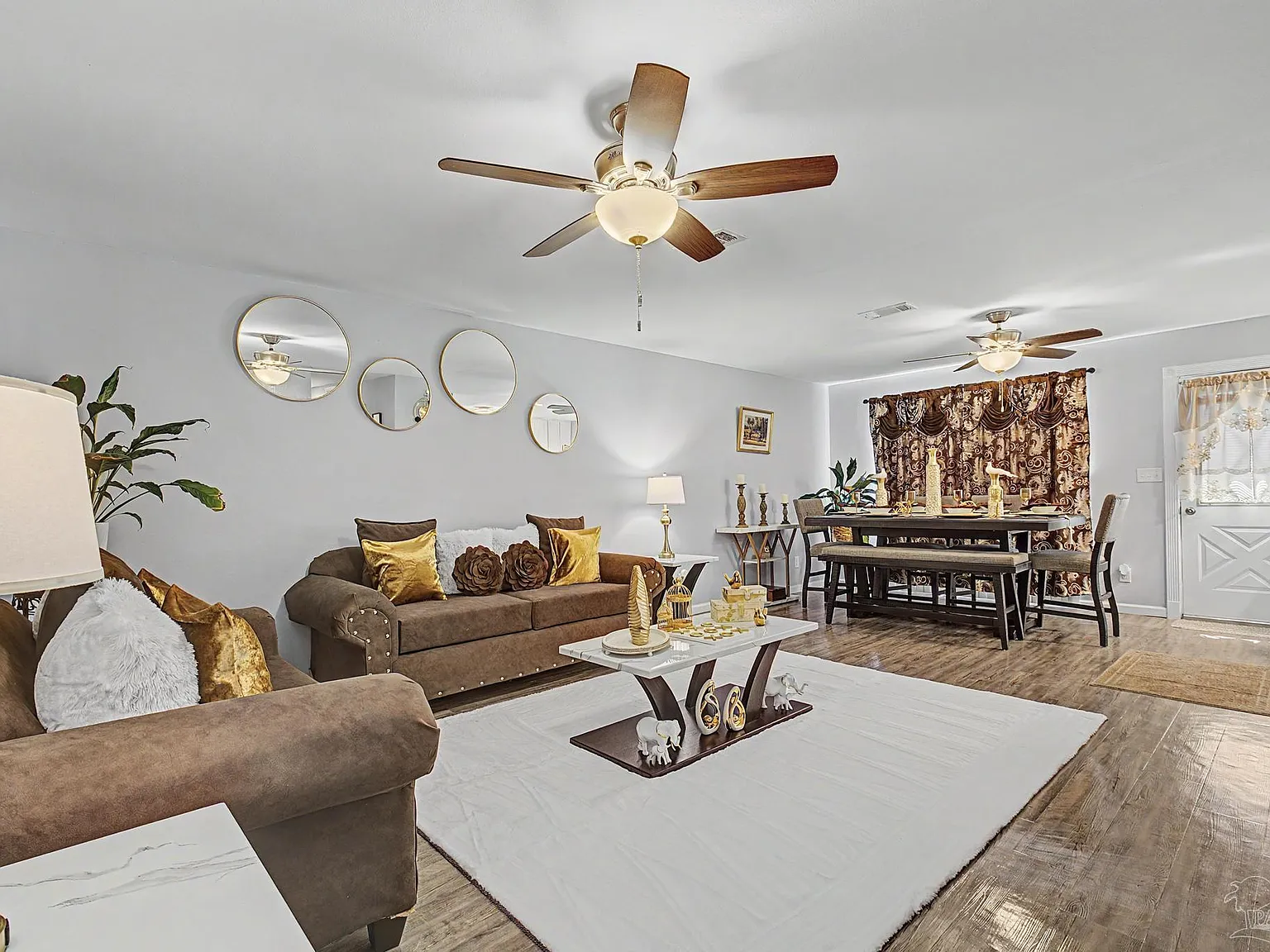 3 bed, 2.0 bath, 1216 sqft, $1,900 — Photo 4