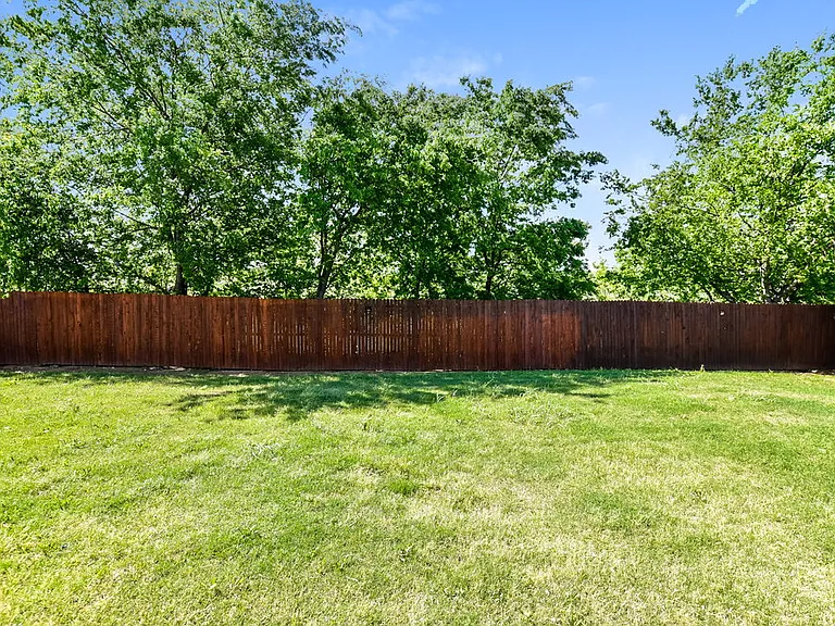 4713 Joshua Dr — Photo 16