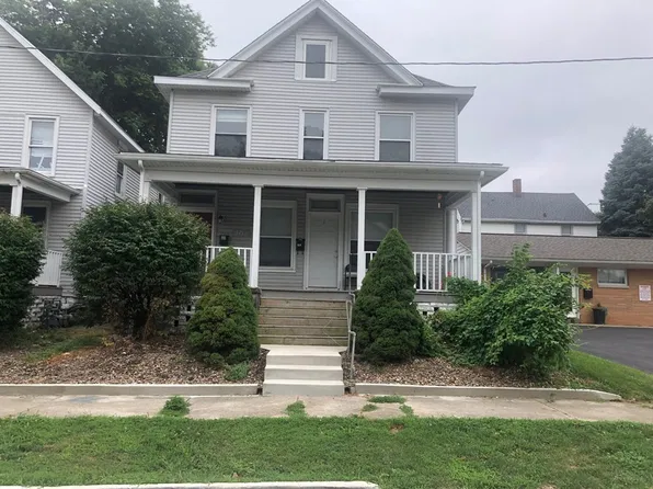 403 E Monroe St APT 2, Bloomington, IL 61701