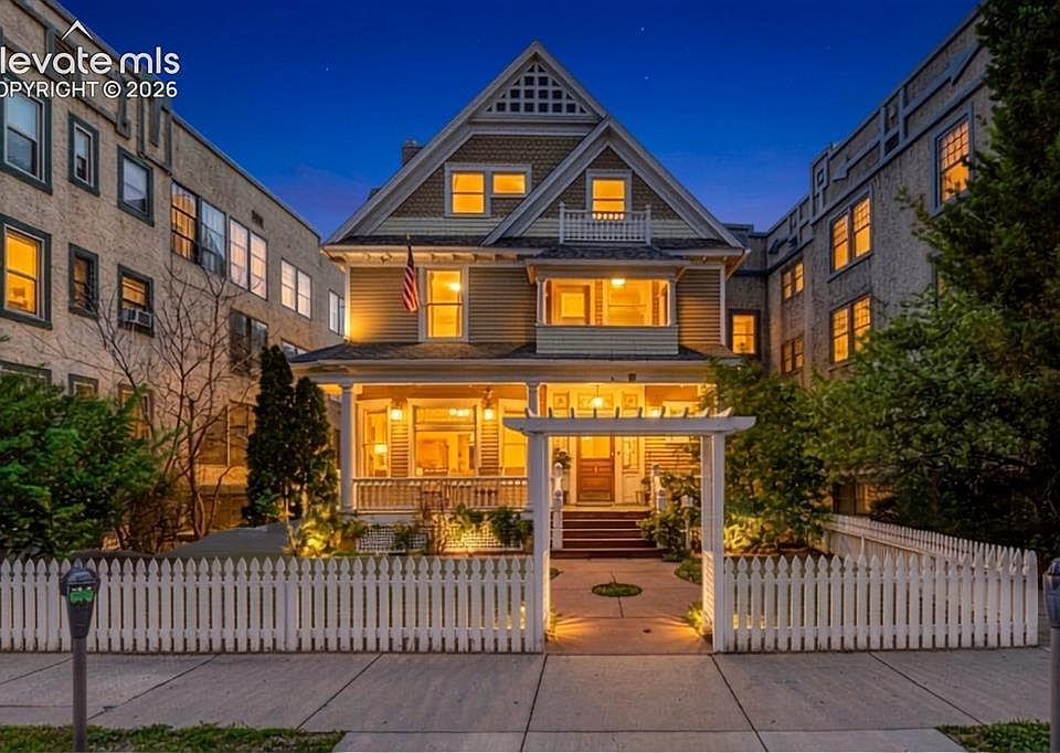 1st image of 6 Boulder Crescent St