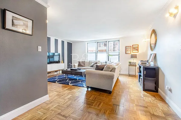 Sold by Brick&Mortar | media 4