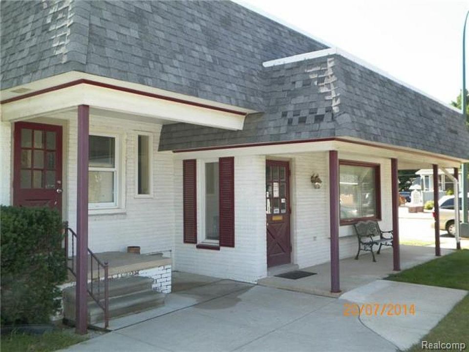 1st image of 1115 S Main St