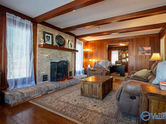 3rd image of 6005 Golf Rd NW