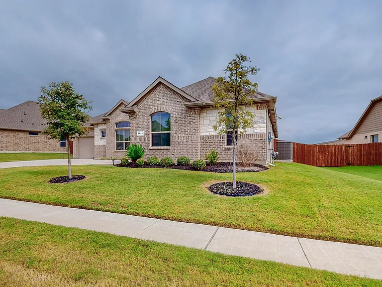 A home so spacious it requires 3 angles out front for you to get to get to know it