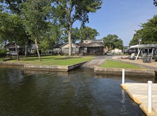 1651 Waters Edge Dr, Summerton, SC 29148