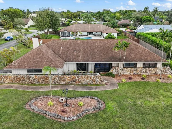 10253 SW 126th St, Miami, FL 33176