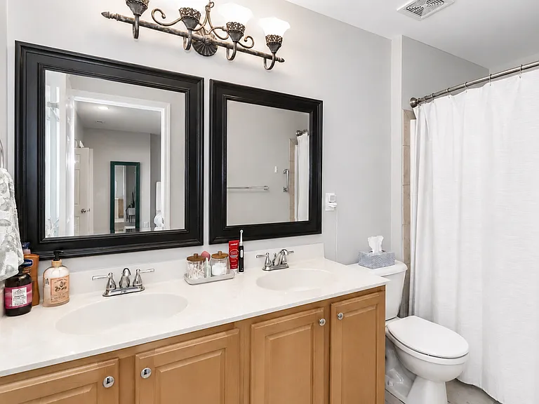 17633 Delmas Dr — Photo 30