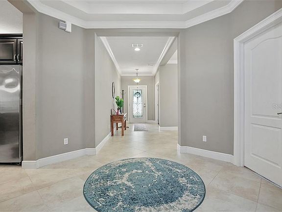 4th image of 862 Sherbourne Cir