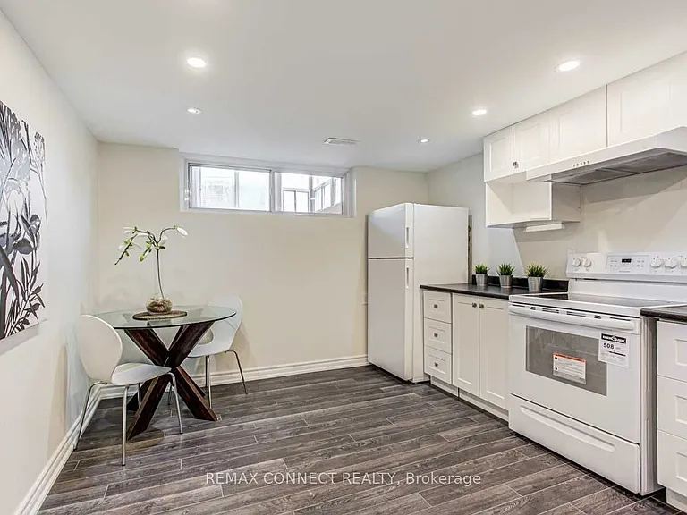 107 Sweeney Dr — Photo 17